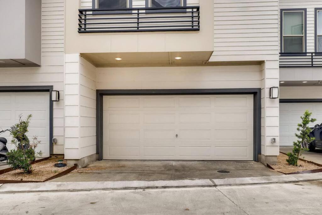 Gorgeous 4 Bed Home On St Mary'S - Minutes To Riverwalk/Pearl ซานอันโตนิโอ ภายนอก รูปภาพ